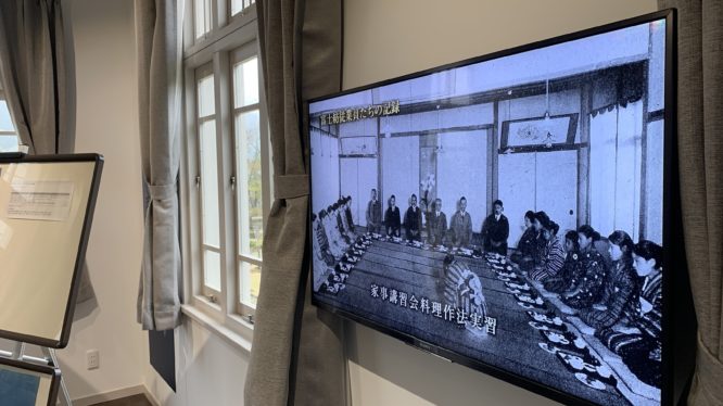 静岡県小山町様　豊門公園西洋館（国登録文化財）に液晶サイネージを導入、歴史映像コンテンツを制作。
