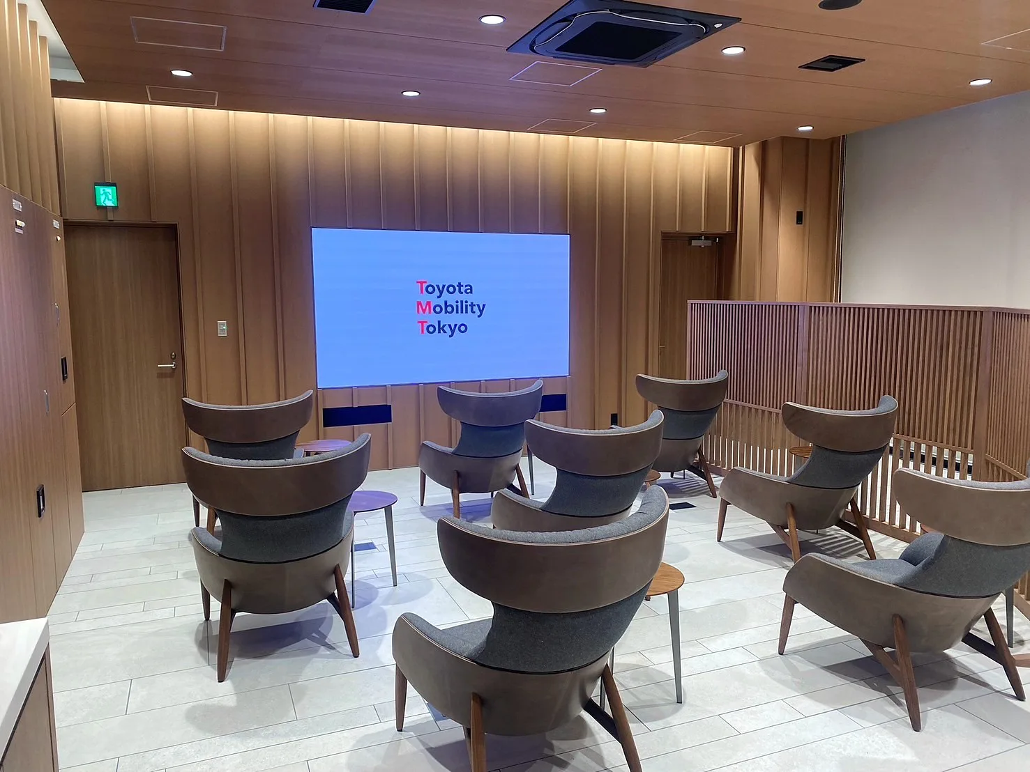 導入事例】トヨタモビリティ東京 虎ノ門店 様 | アビックス株式会社